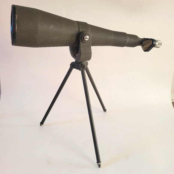 Vintage Other - Vintage Footed telescope 🔭